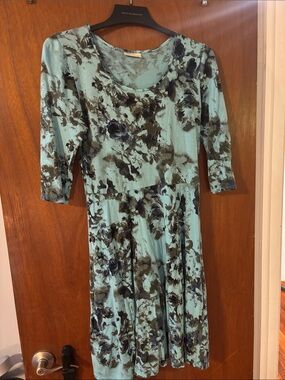 USA Made Feather Clothing Aqua Floral Scoop Neck Dress